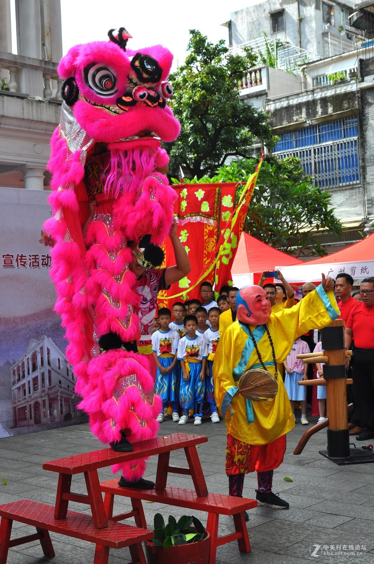 非遗醒狮表演