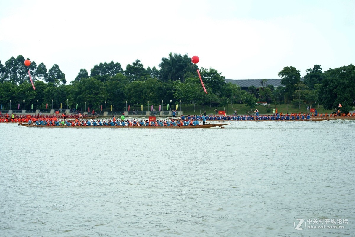 龙舟竞渡