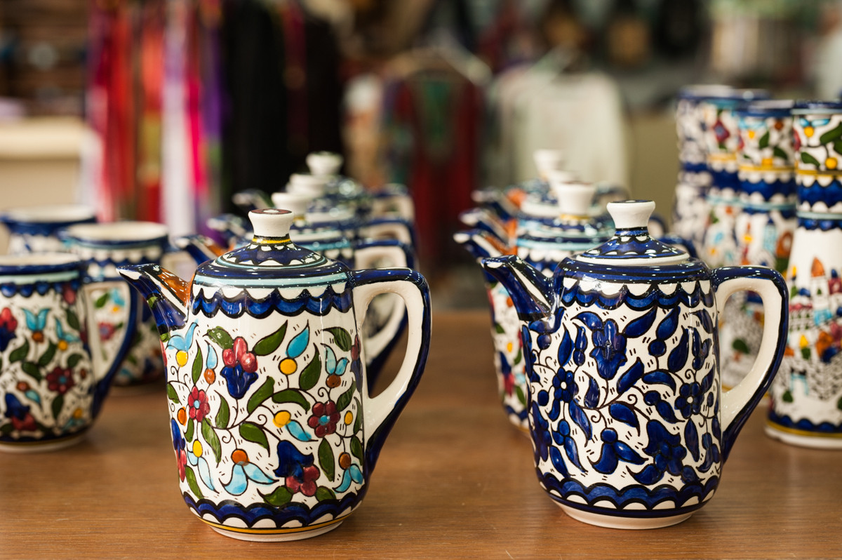 一组阿拉伯手工艺品