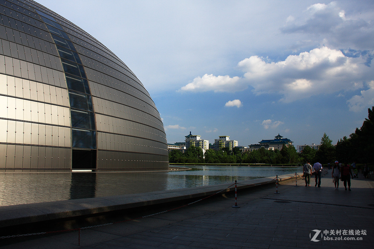 DUUK镜下的国家大剧院和广场