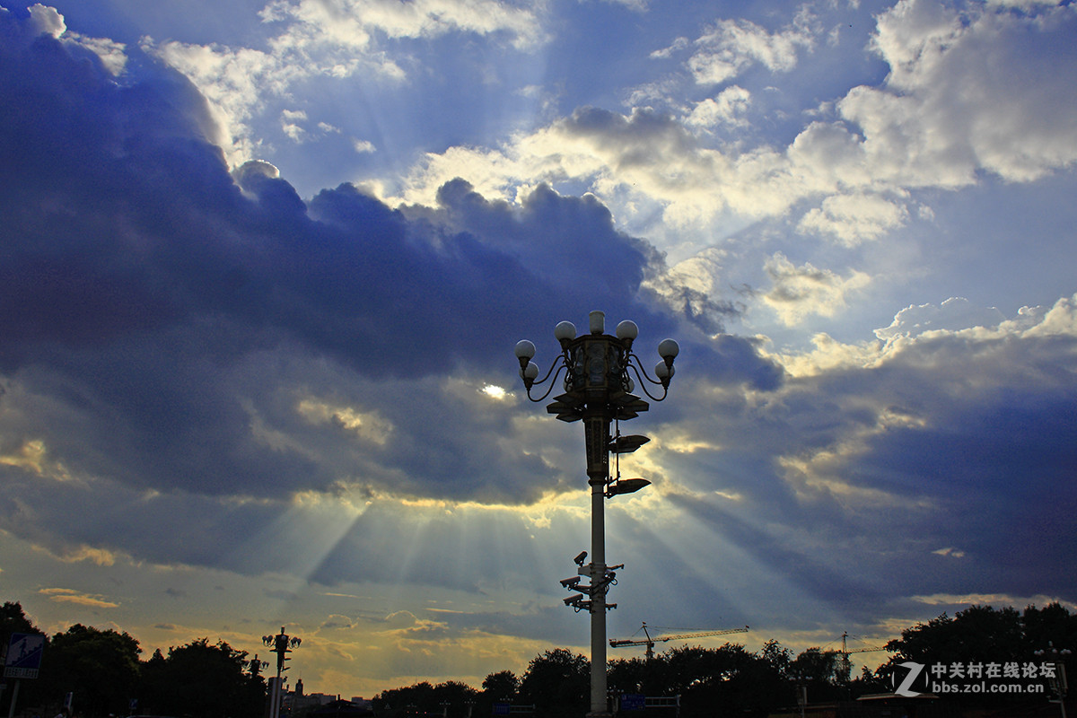 DUUK镜下的国家大剧院和广场