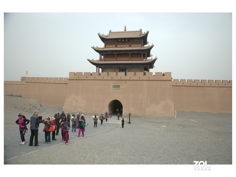 新疆，嘉峪关