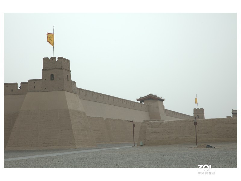 新疆，嘉峪关