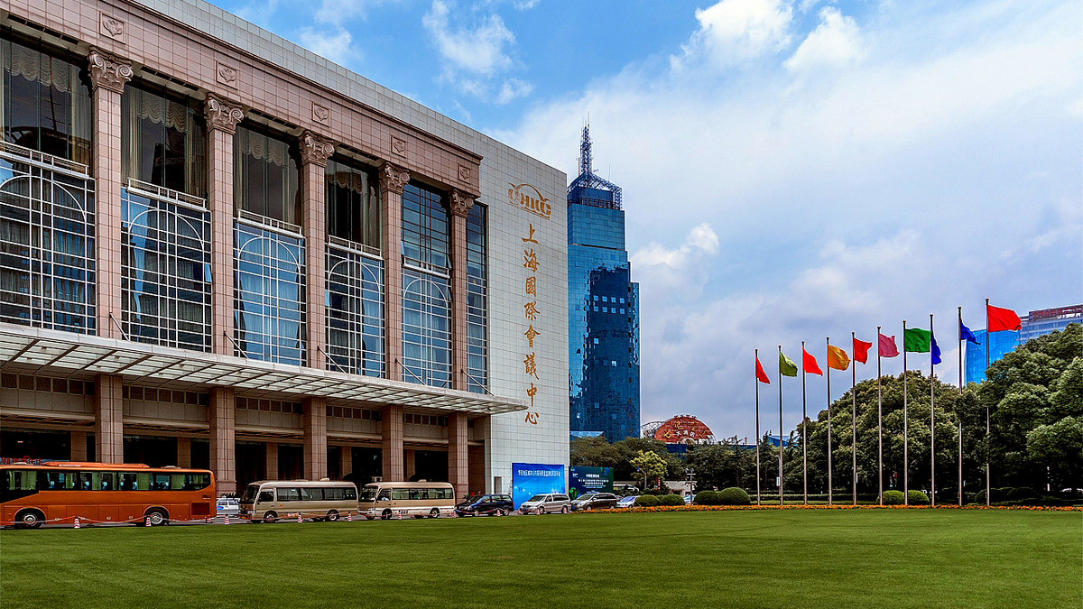 东方滨江大酒店