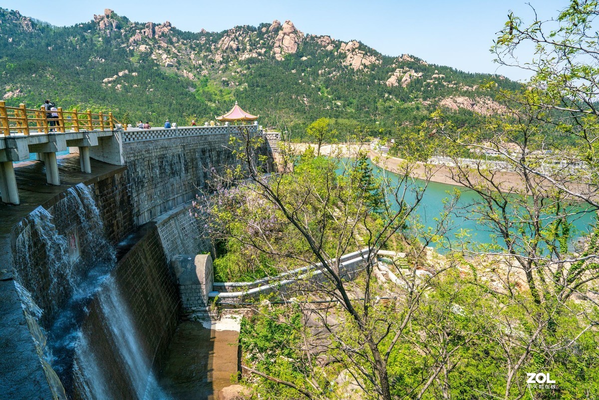 二龙山水库