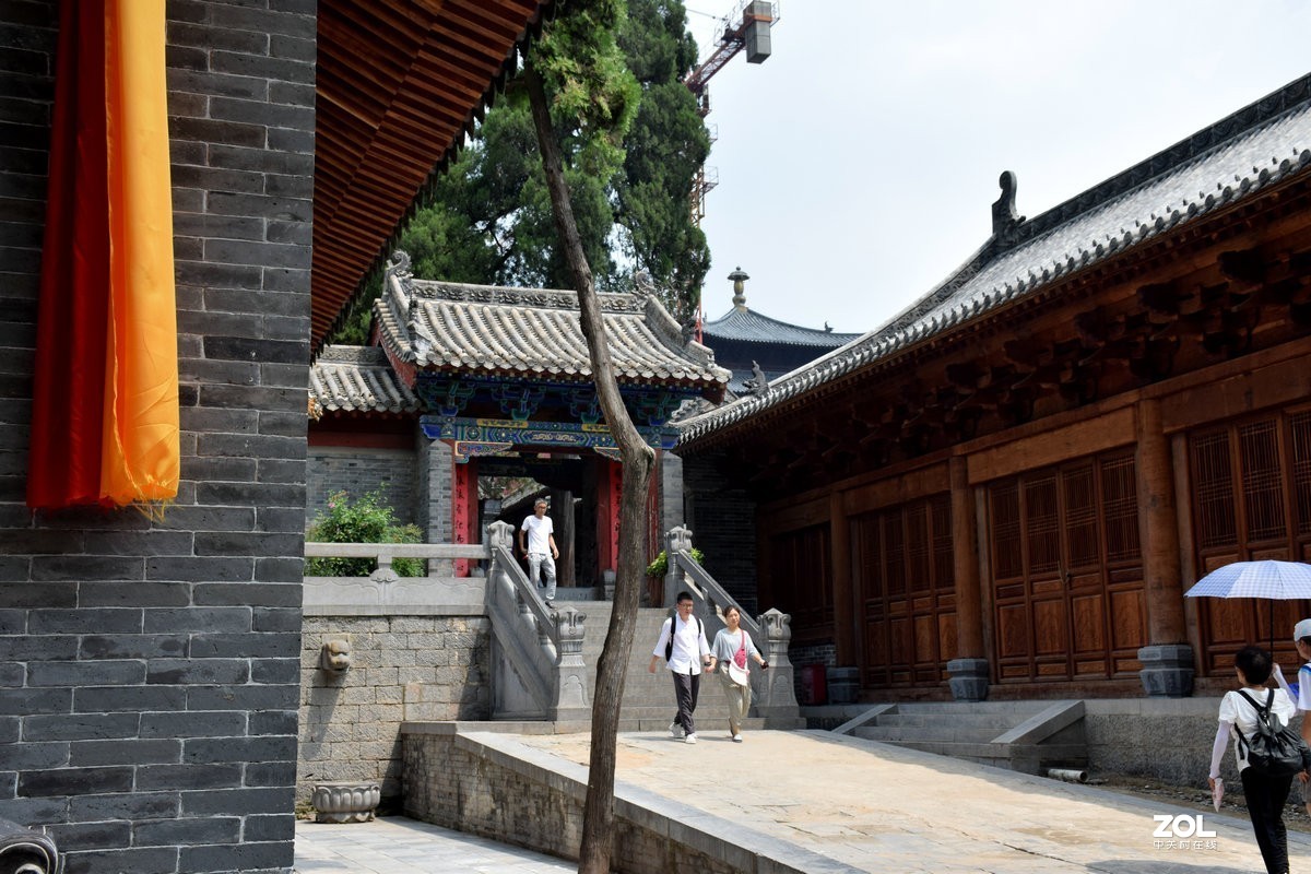 2019夏 京津鲁豫之旅（13）没法看到千佛殿地面