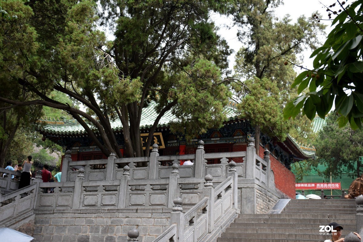 2019夏 京津鲁豫之旅（13）没法看到千佛殿地面