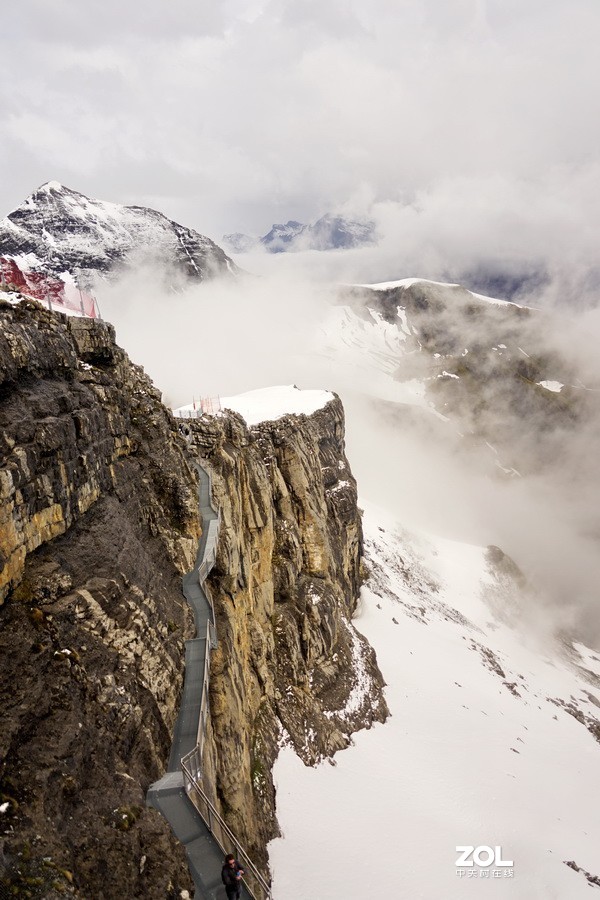 会当凌绝顶一览众山小