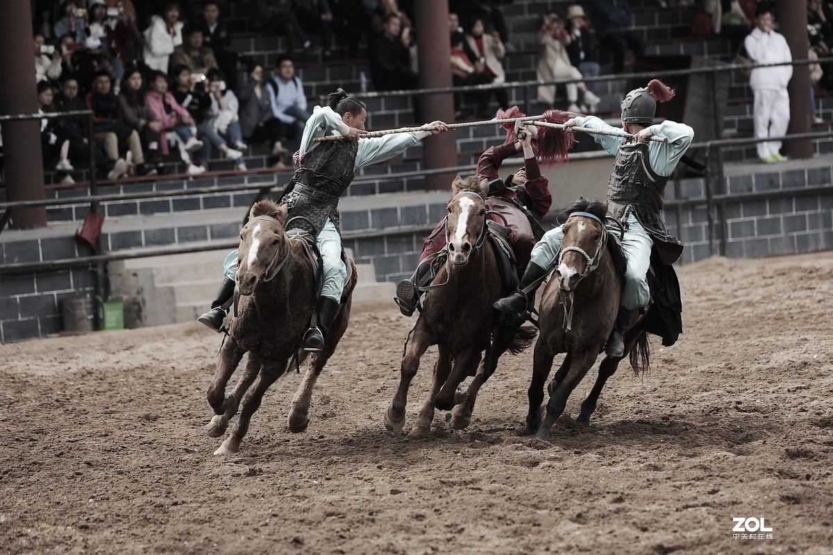沂水天上王城马术表演王者之战下