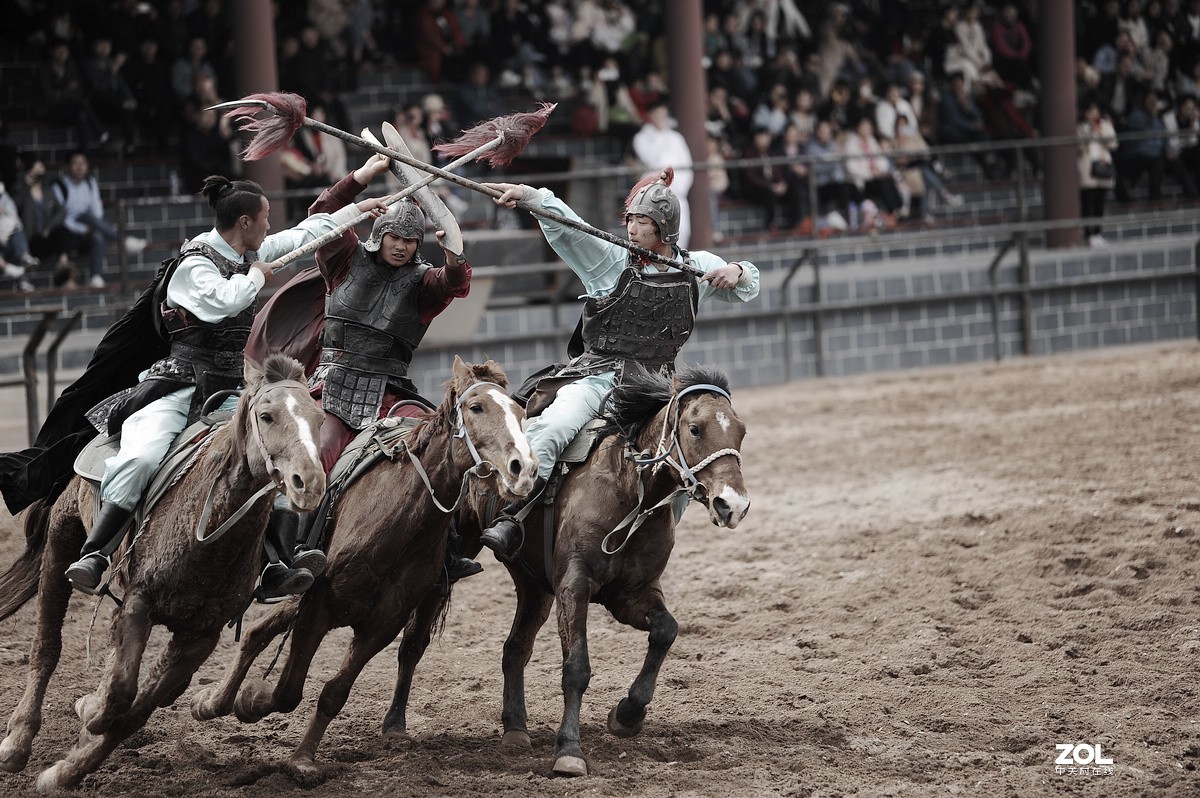 沂水天上王城马术表演王者之战下