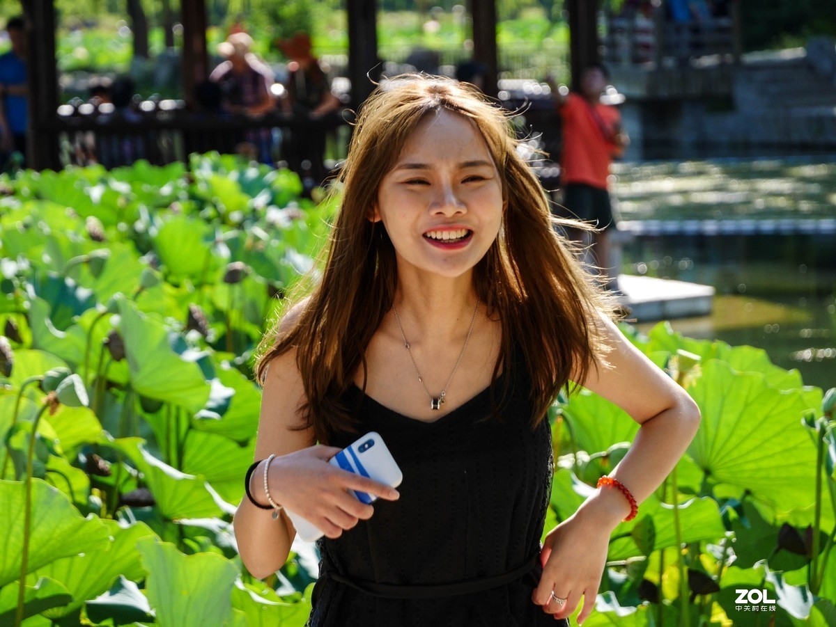 #激萌夏日，美人来袭# 绿意盎然，争奇斗艳
