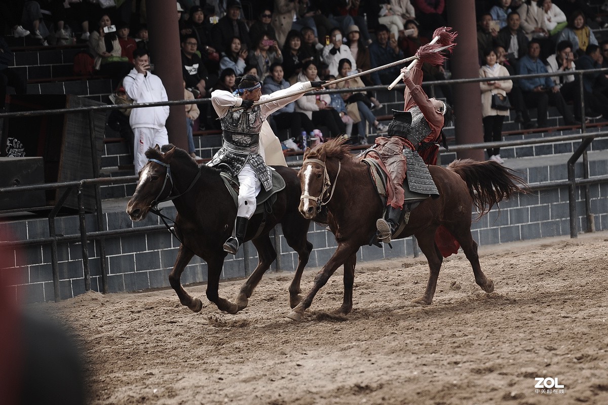 沂水天上王城马术表演王者之战下