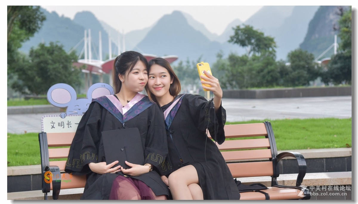 毕业啦！毕业啦......啦.......啦啦