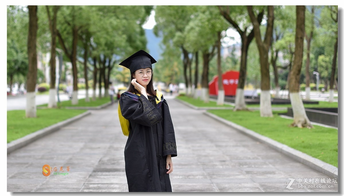 毕业啦！毕业啦......啦.......啦啦