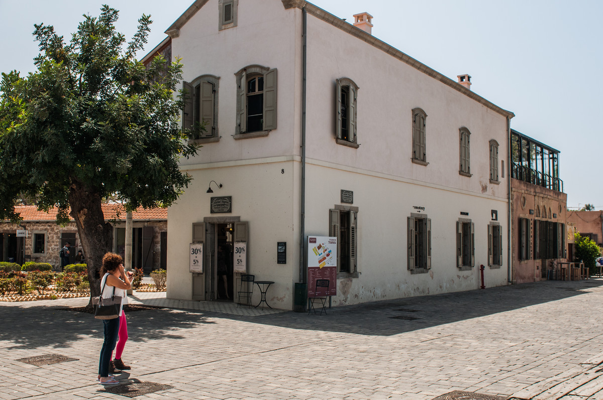 体验以约：特拉维夫的购物村