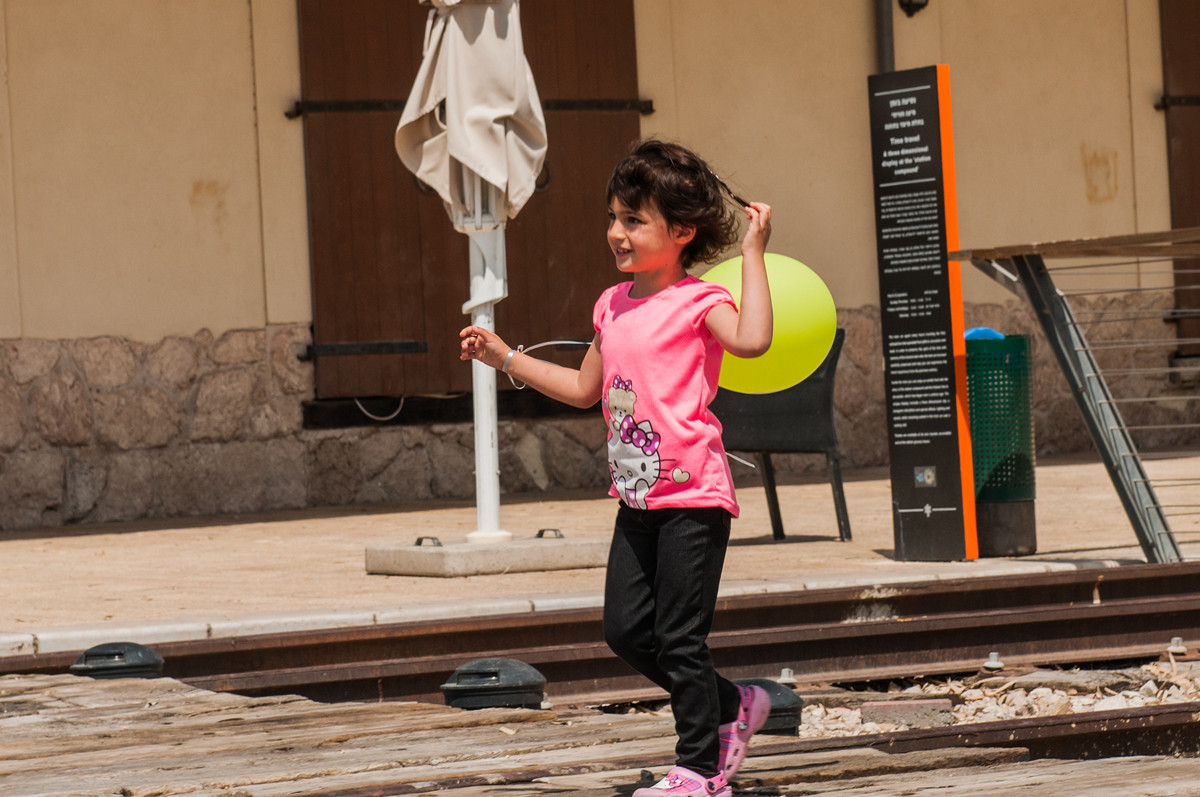 体验以约：特拉维夫的购物村