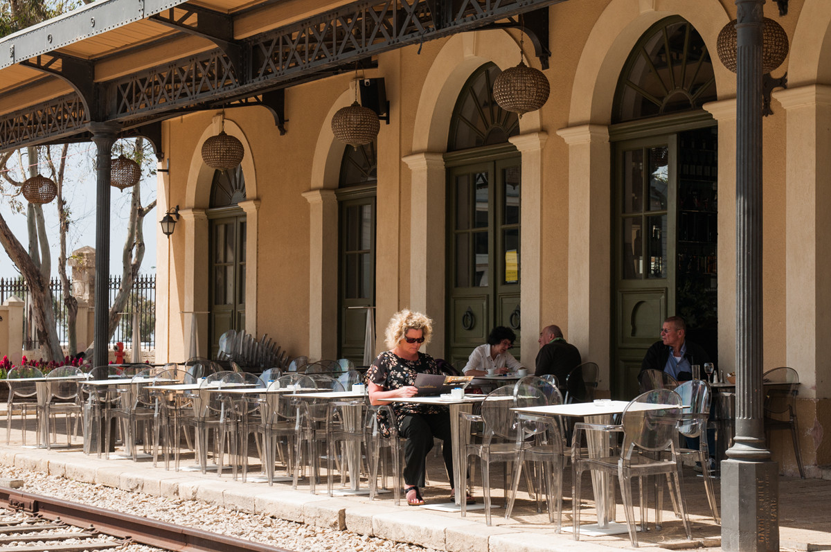 体验以约：特拉维夫的购物村