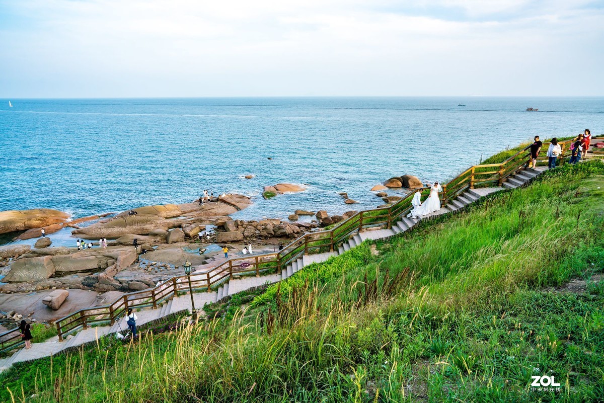 燕儿岛东面海景！