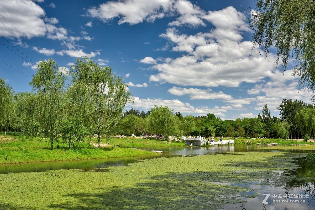 昨天北京上演“蓝天白云”秀