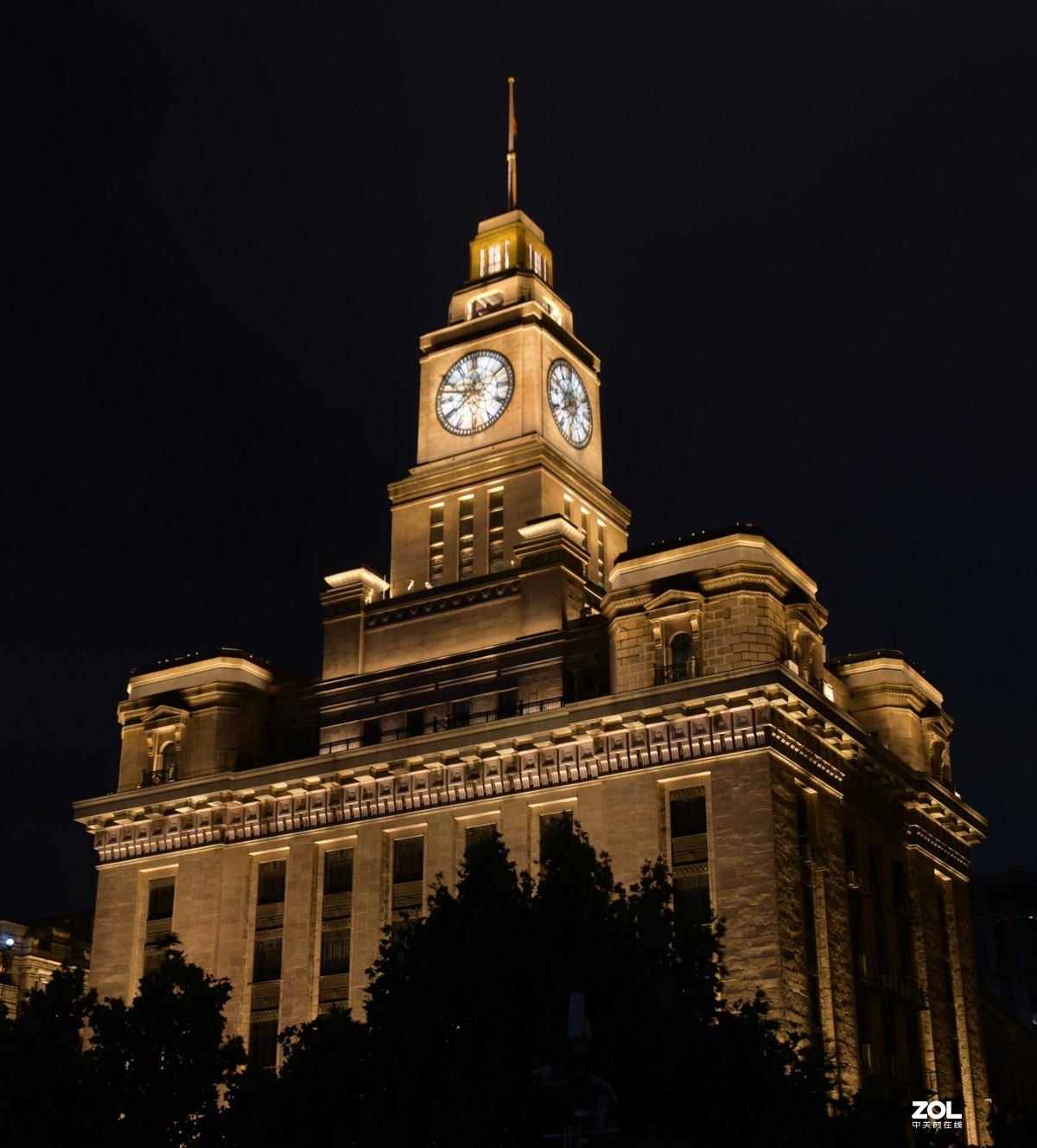 上海外滩夜景。