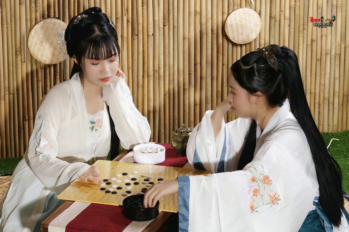 【二宝江湖·棋逢对手】---晴晴、颖颖