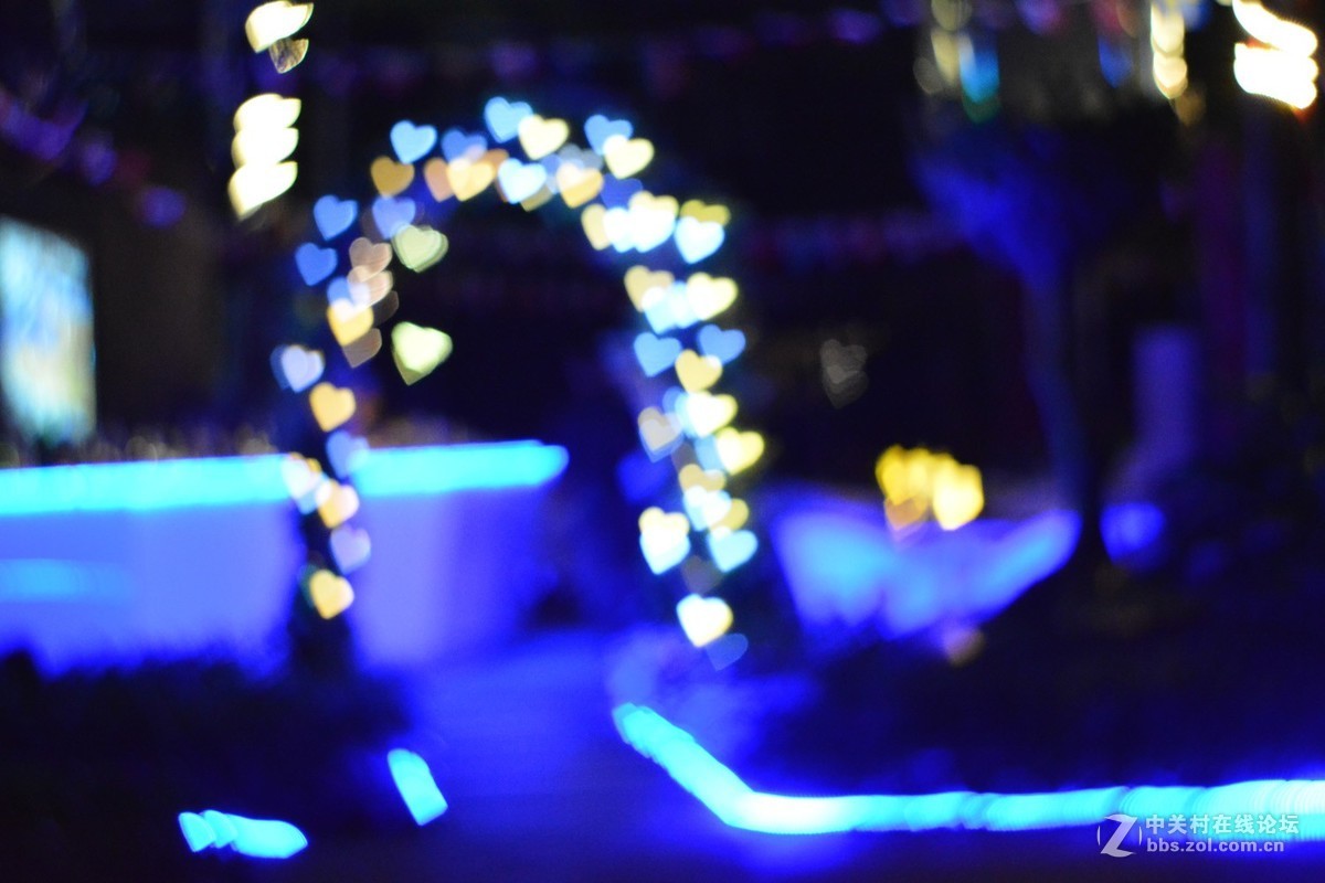 D5200加国产凤凰50mm f1.7镜头玩焦外