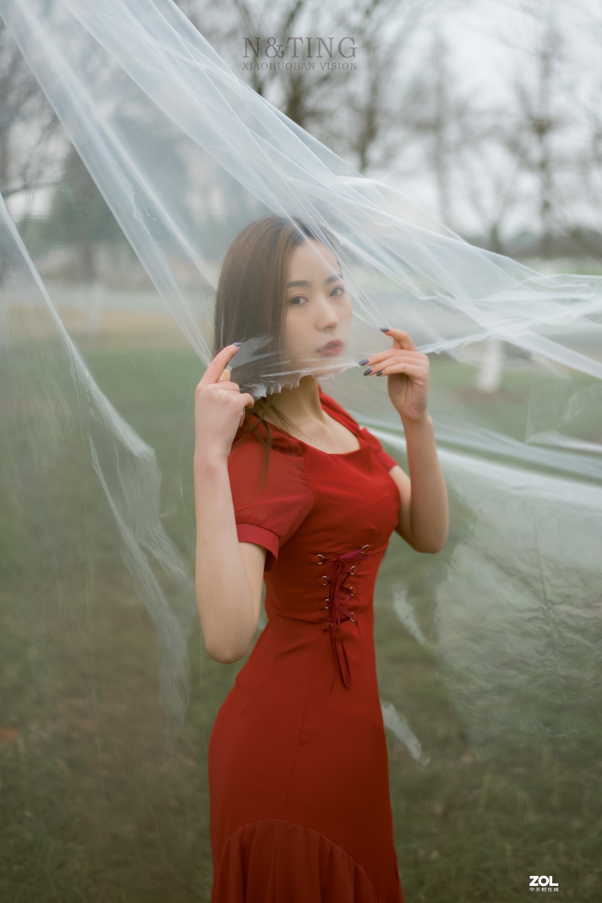 挣脱（人像）-献给一线的医护人员