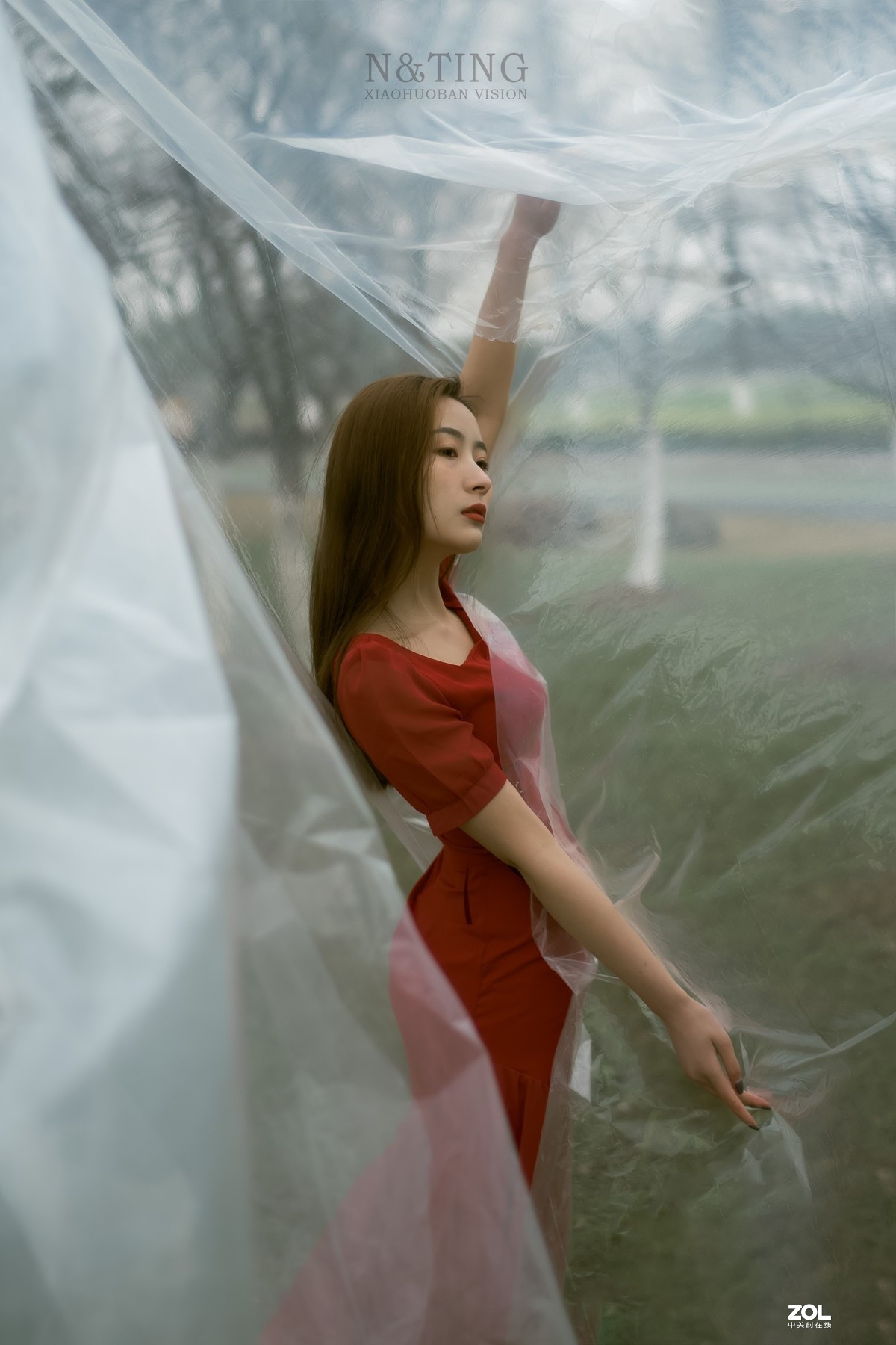 挣脱（人像）-献给一线的医护人员