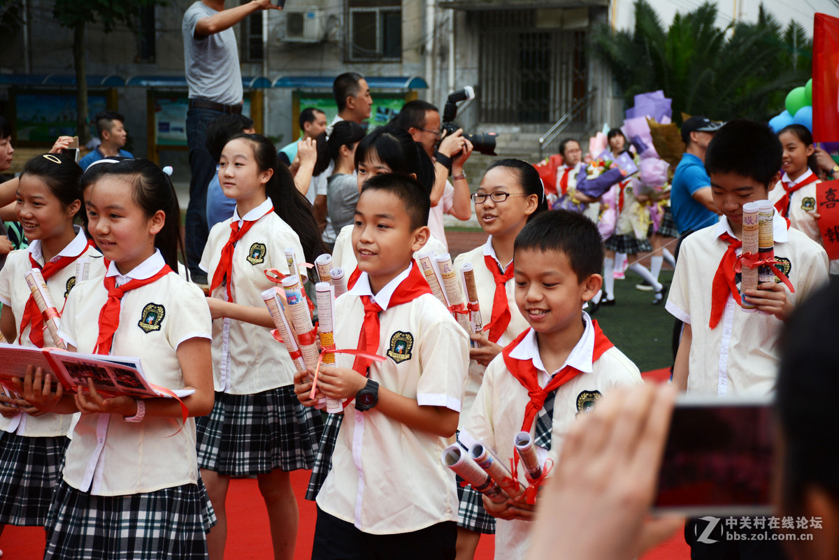 贵阳市实验小学2015年毕业典礼现场之一