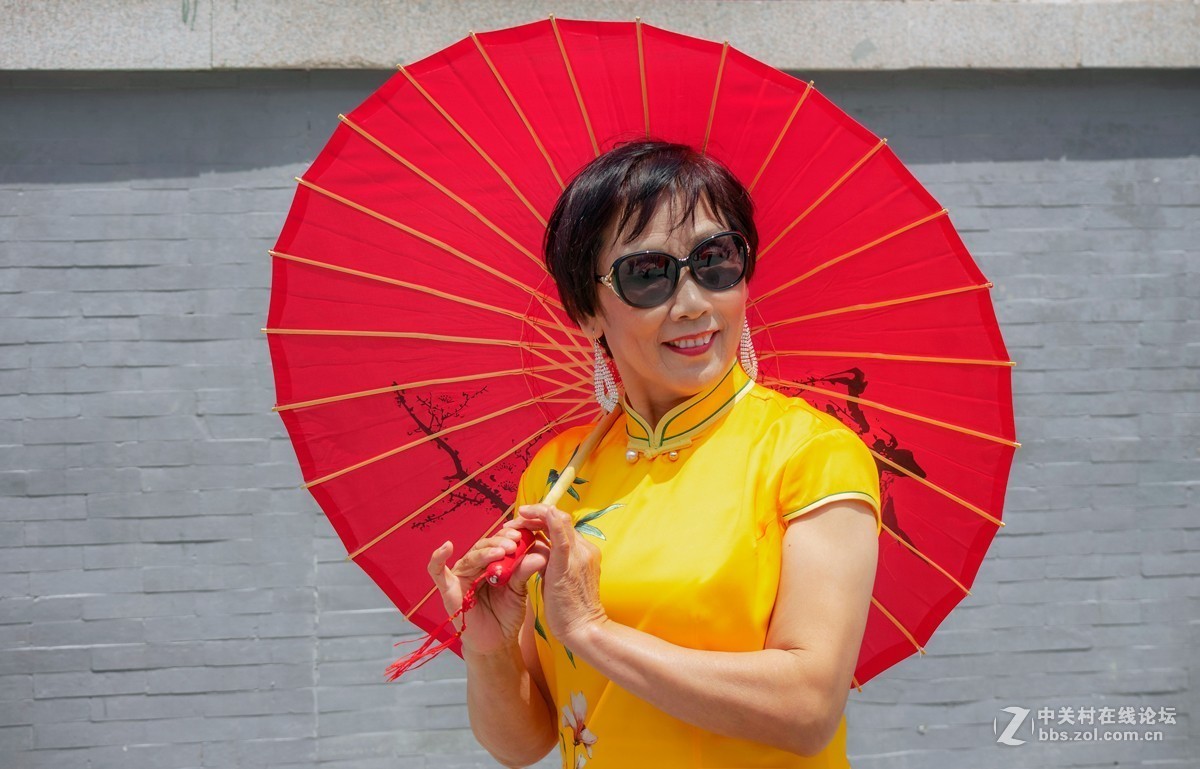 三林庙会抓拍祝星空(中国)上的师友五一节快乐