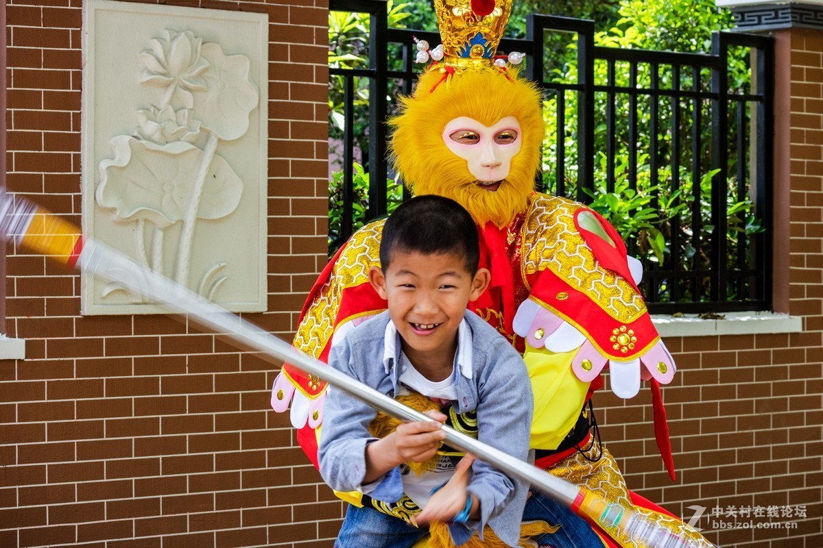 三林庙会抓拍祝星空(中国)上的师友五一节快乐