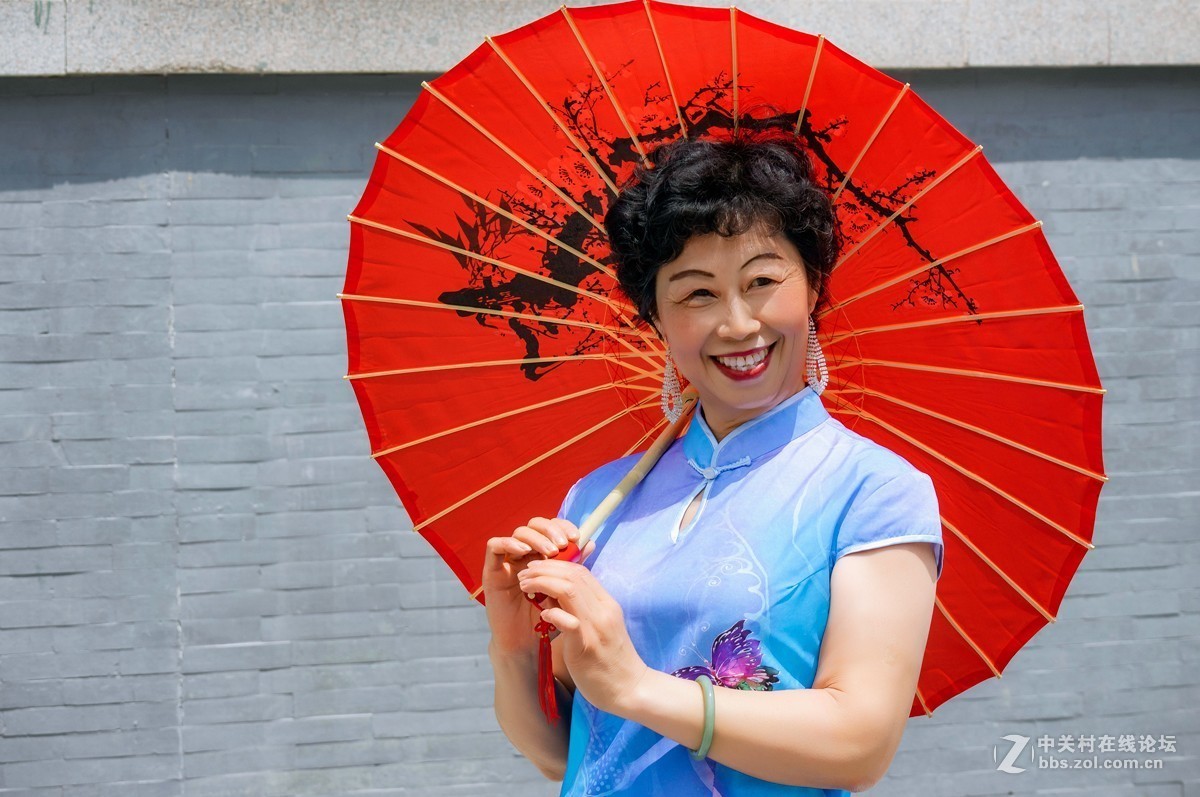 三林庙会抓拍祝星空(中国)上的师友五一节快乐