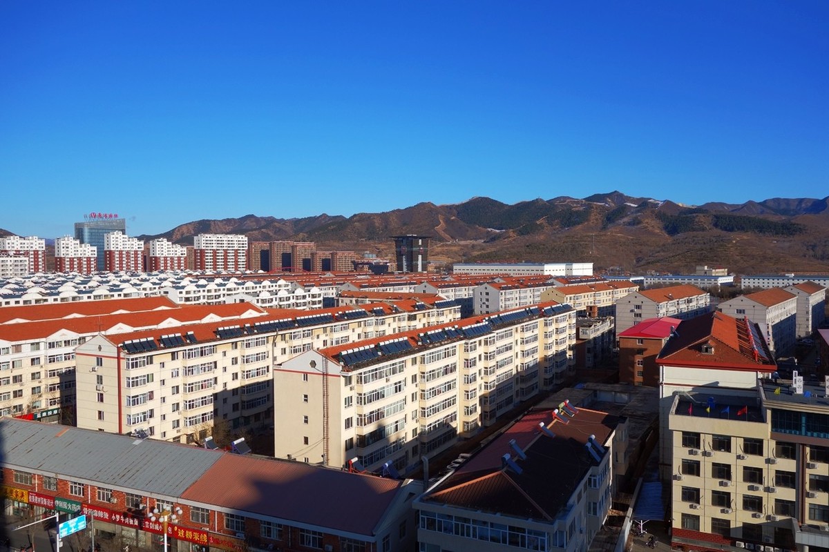 杂拍一组，黑卡拥有八年整。