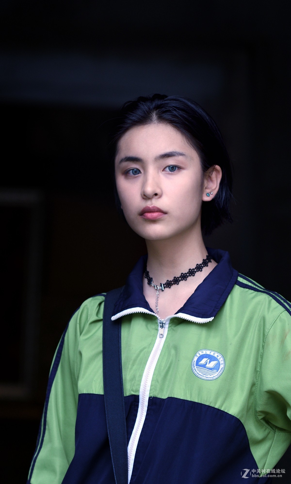 高考之后的校服女生