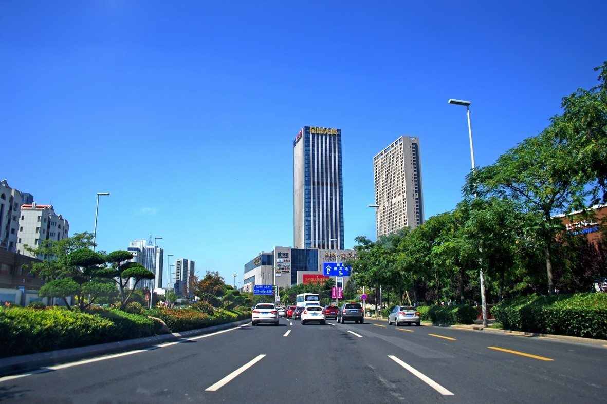 青島街景車上抓拍9p