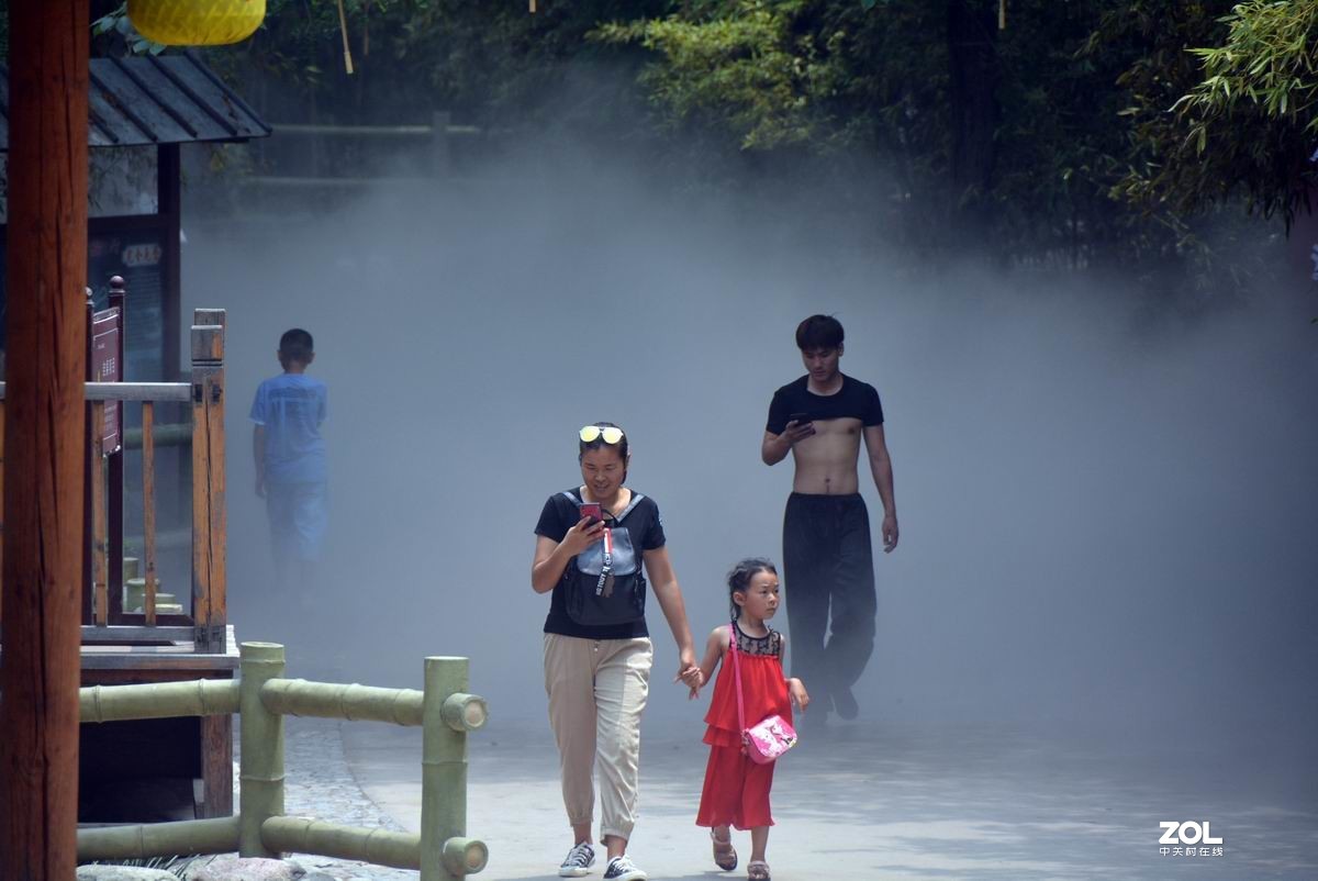 恍如乐在仙境中