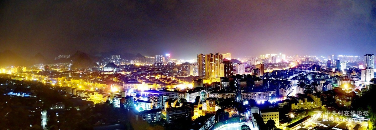 小城夜景全景