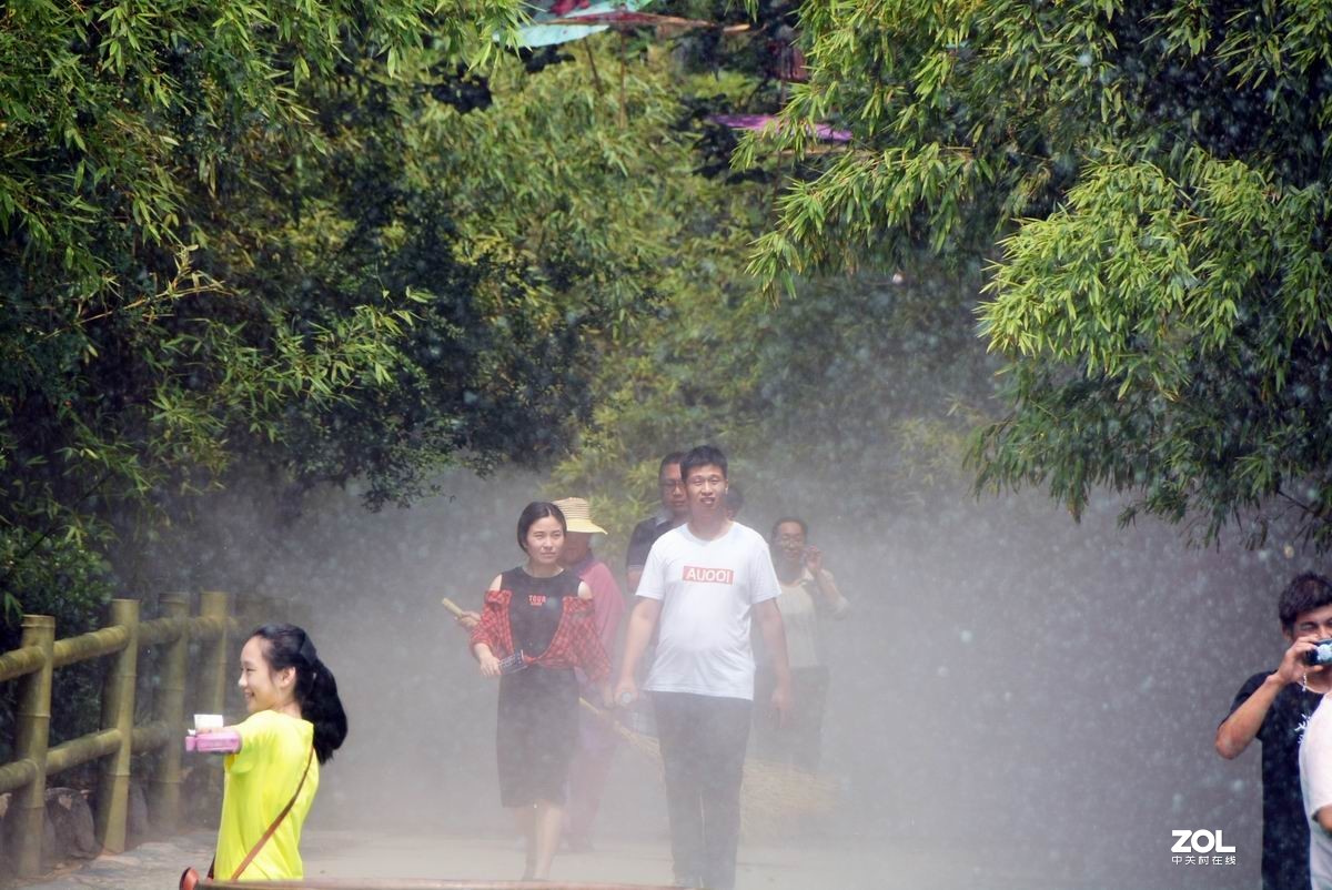 恍如乐在仙境中