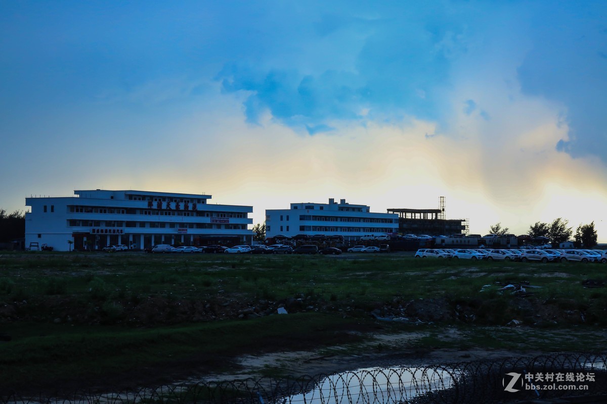 乌云密布琼州海峡