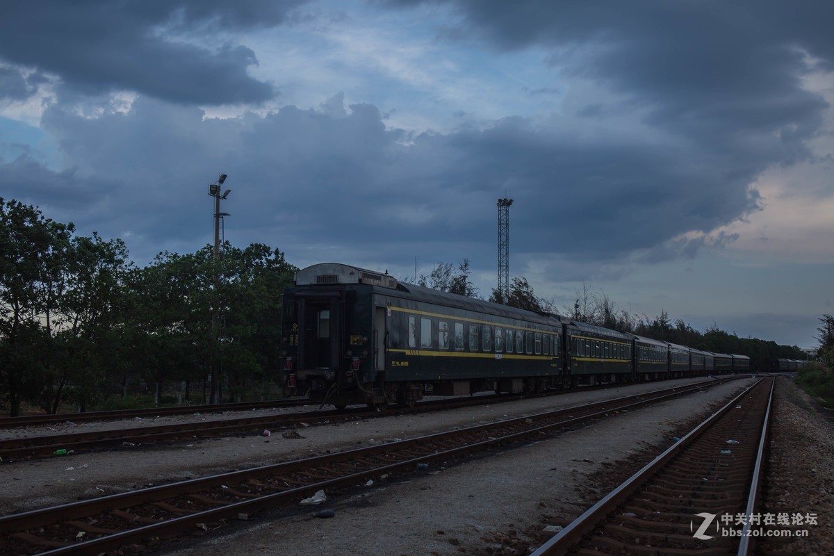 乌云密布琼州海峡