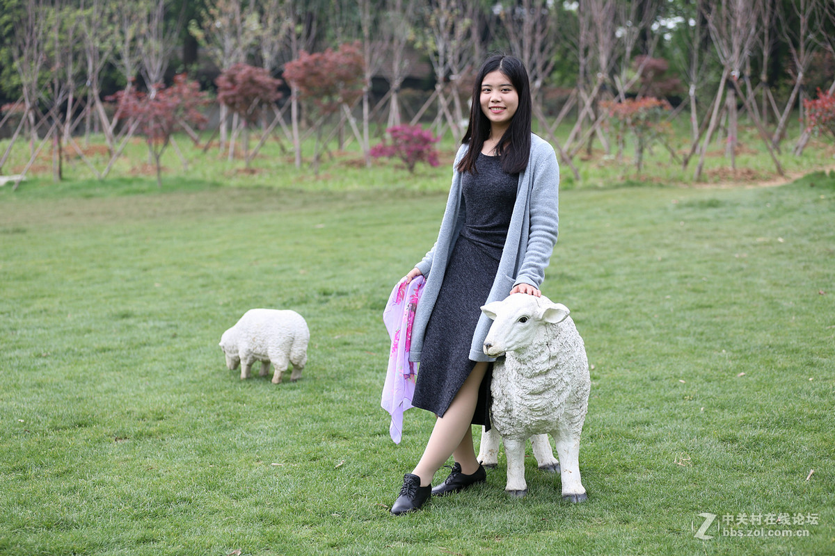 武汉磨山风景区拍的学生妹妹