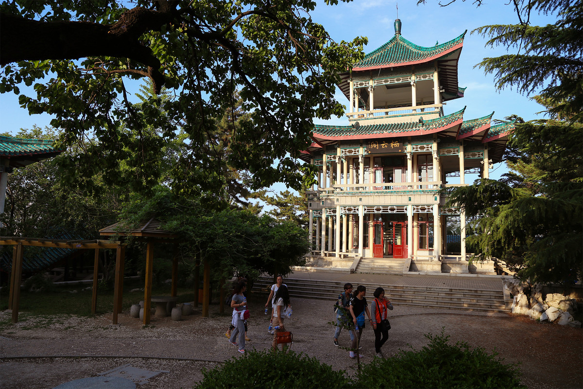 煙臺南山公園棲雲閣