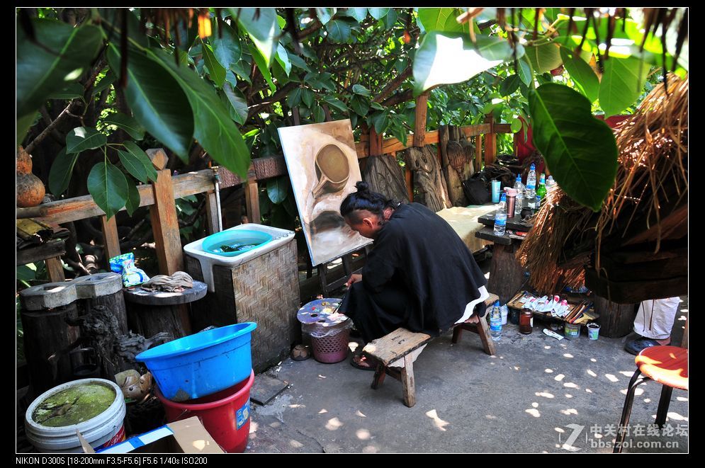 民族村·都市蛰居人李燕军（图文）