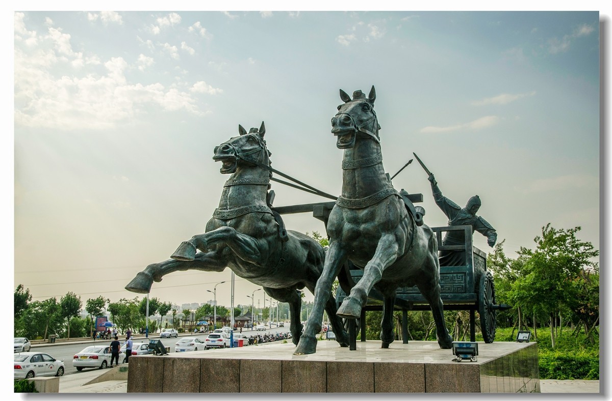 莱芜汉江公园雕塑