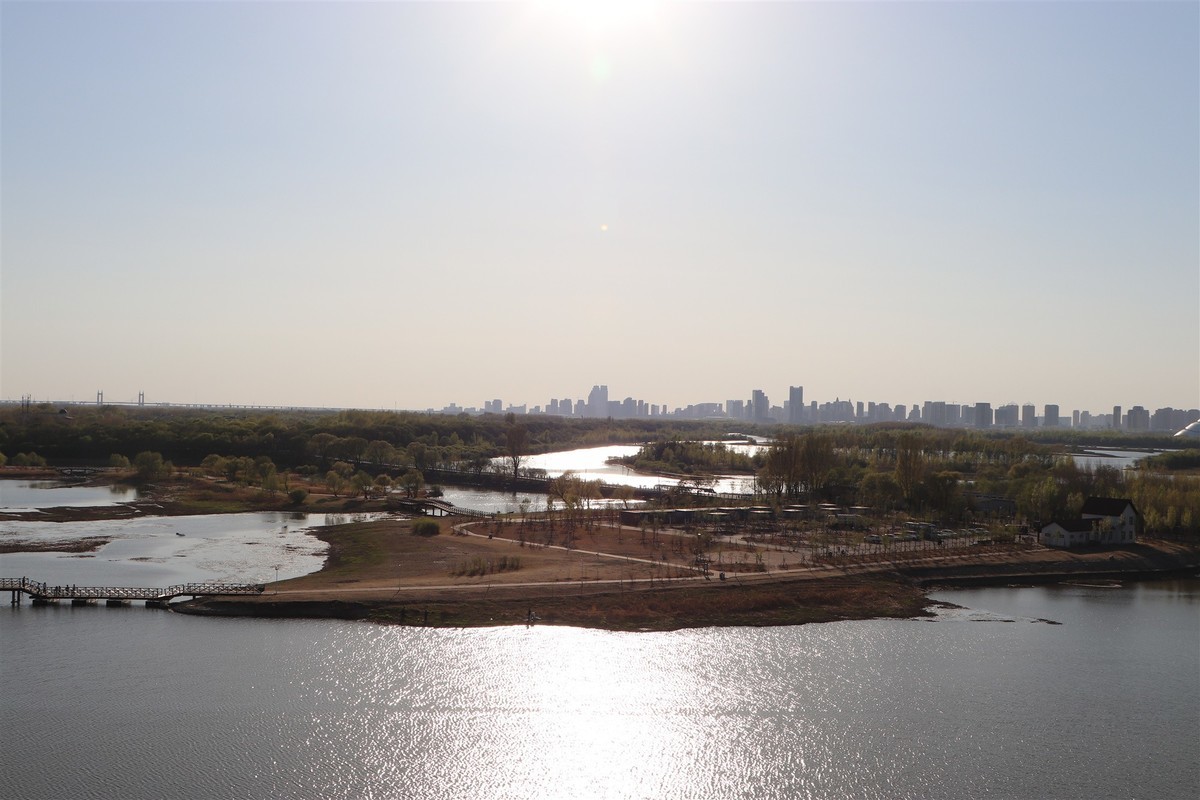 2019.5.2哈尔滨松花江南北两岸景色(39米高纪念塔上观景平台拍摄)