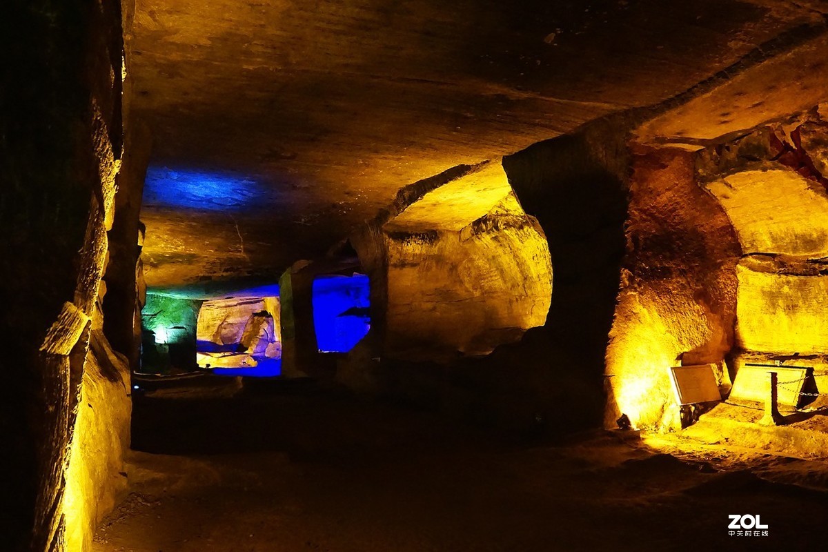 花山谜窟2号石窟一