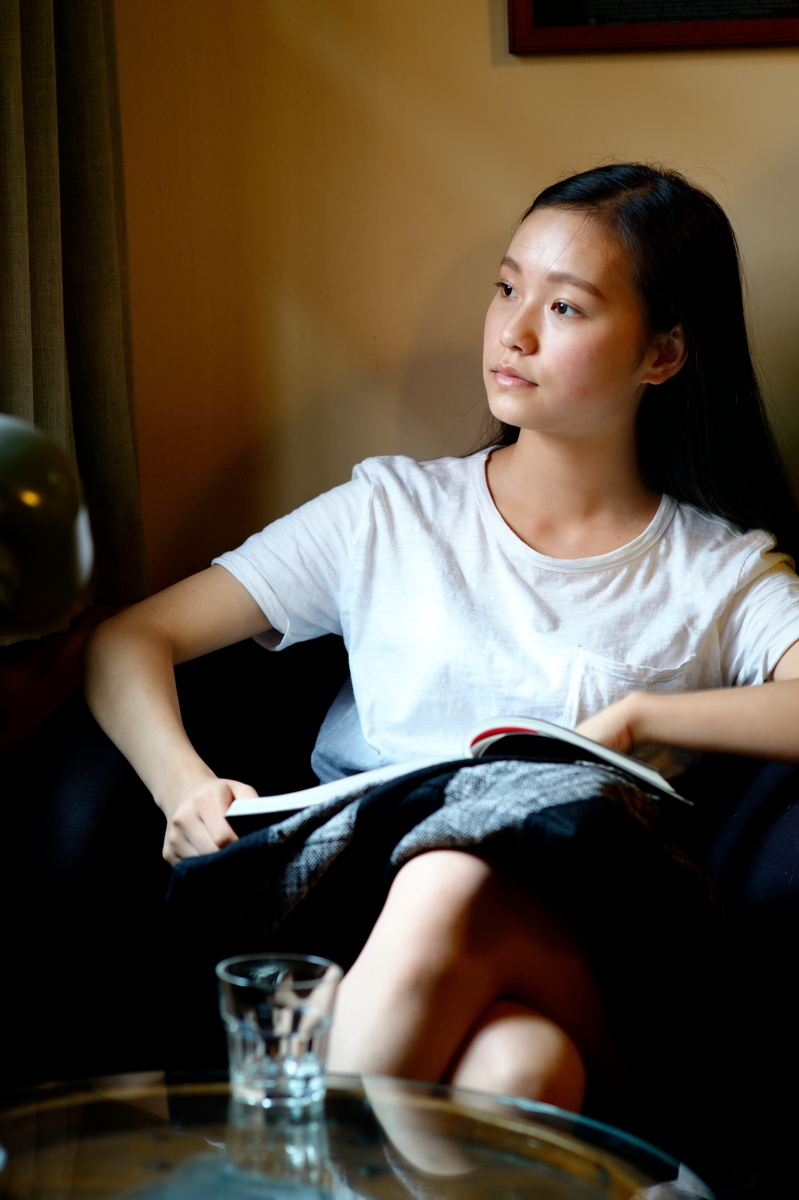 咖啡馆群殴10片