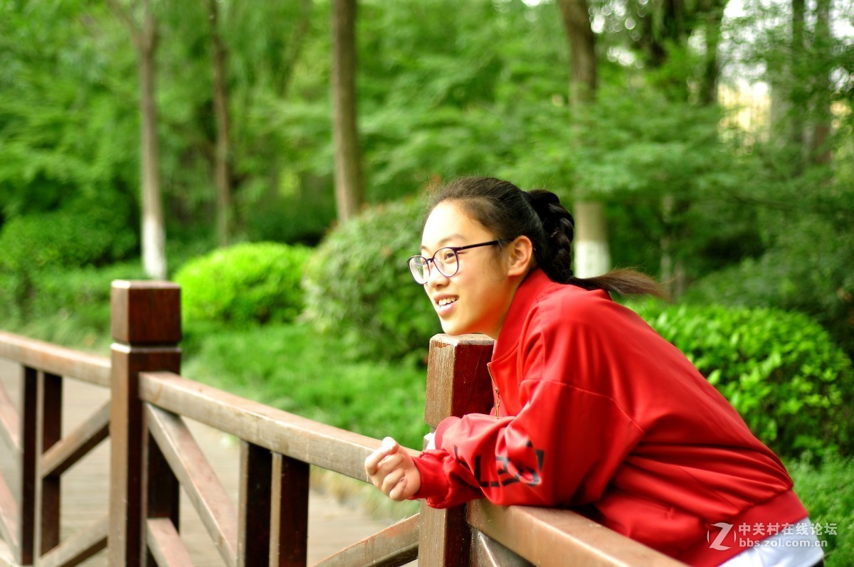 女儿生日，恰逢母亲节，公园随拍