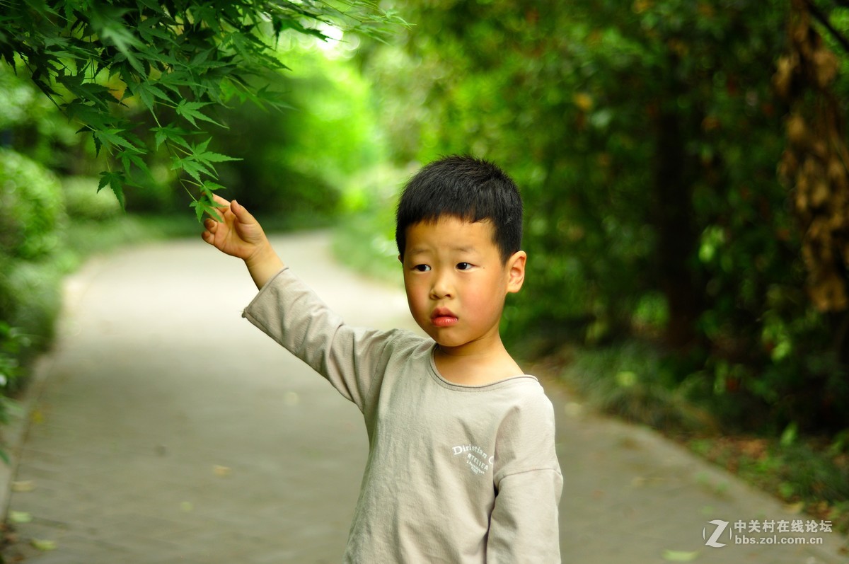 女儿生日，恰逢母亲节，公园随拍