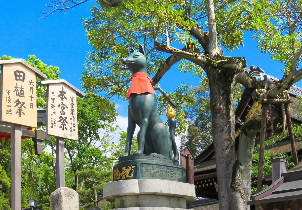 20190826日本京都伏见稻荷神社的狐狸